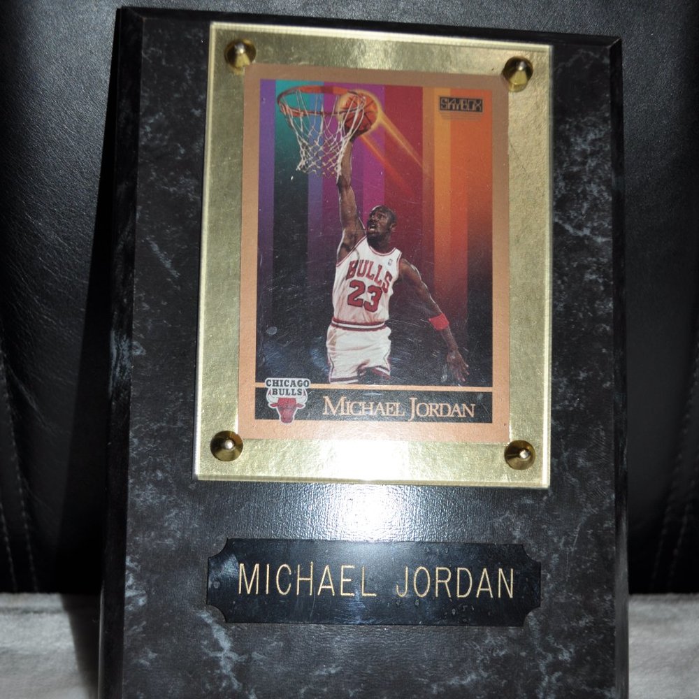 1990-91 SkYBOX Michael Jordan Basketball Chicago Bulls collectible card